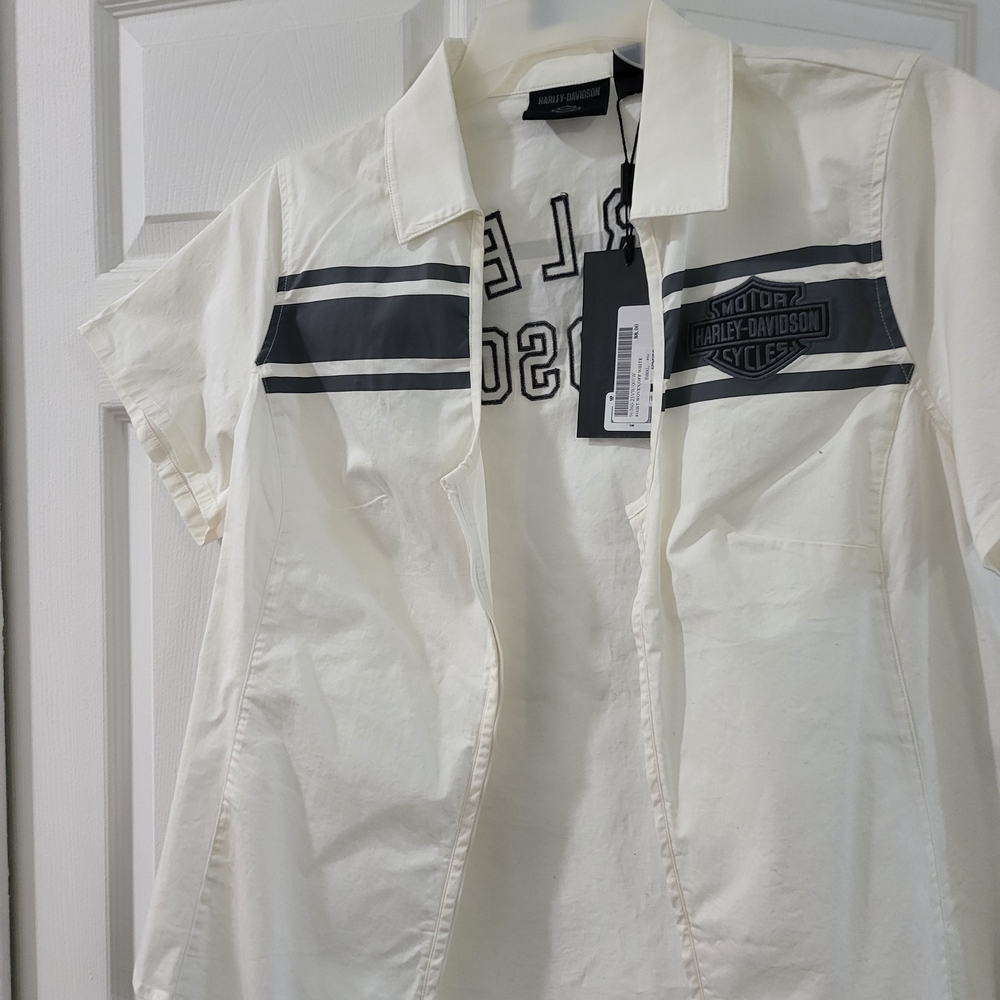 Harley-Davidson White Short Sleeve Zip-Up Shirt with Black Stripes